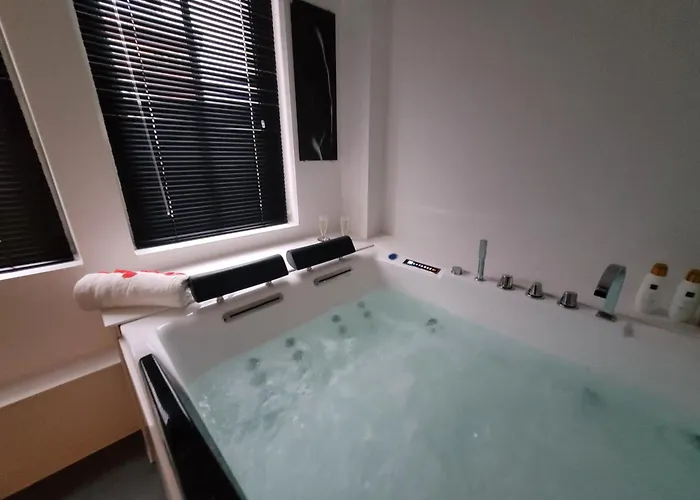 Loveroom Instants Secret Apartment *